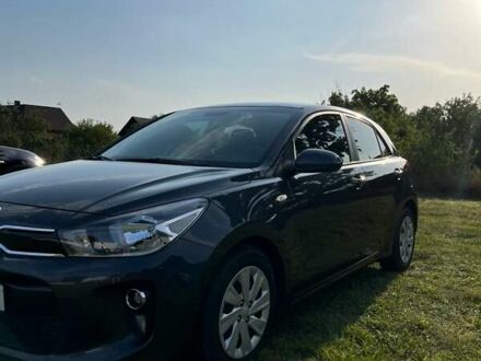 Киа Рио 2018 в Иванкове на Automoto.ua Серый Киа Рио, объемом двигателя 1.25 л и пробегом 85 тыс. км за 8900 $, фото 1 на Automoto.ua
