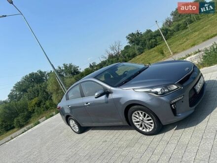 Сірий Кіа Ріо, об'ємом двигуна 1.59 л та пробігом 110 тис. км за 12550 $, фото 1 на Automoto.ua