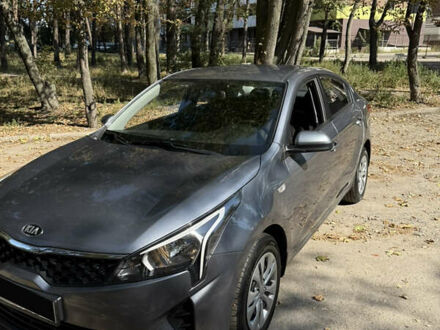 Серый Киа Рио, объемом двигателя 1.37 л и пробегом 78 тыс. км за 13600 $, фото 1 на Automoto.ua