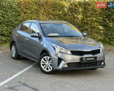 Серый Киа Рио, объемом двигателя 1.37 л и пробегом 87 тыс. км за 13500 $, фото 1 на Automoto.ua