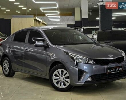 Сірий Кіа Ріо, об'ємом двигуна 1.37 л та пробігом 60 тис. км за 13999 $, фото 1 на Automoto.ua