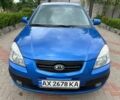 Синий Киа Рио, объемом двигателя 1.6 л и пробегом 215 тыс. км за 4800 $, фото 2 на Automoto.ua