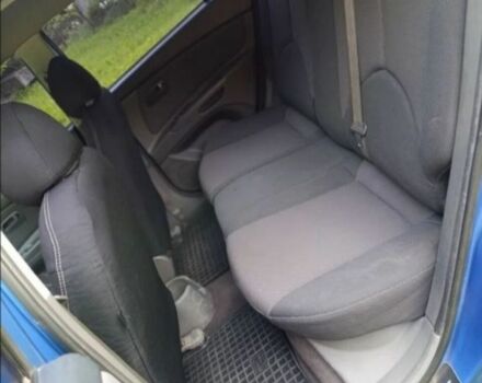 Синий Киа Рио, объемом двигателя 1.4 л и пробегом 281 тыс. км за 4300 $, фото 7 на Automoto.ua