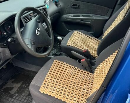 Синій Кіа Ріо, об'ємом двигуна 1.4 л та пробігом 168 тис. км за 3300 $, фото 10 на Automoto.ua