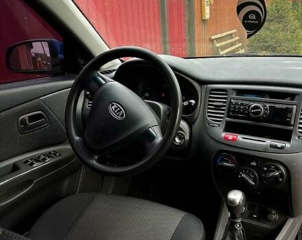 Синий Киа Рио, объемом двигателя 1.4 л и пробегом 198 тыс. км за 5300 $, фото 7 на Automoto.ua