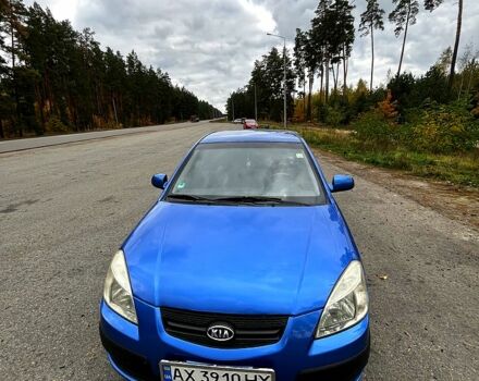Синий Киа Рио, объемом двигателя 1.4 л и пробегом 198 тыс. км за 5300 $, фото 1 на Automoto.ua