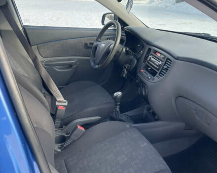 Синий Киа Рио, объемом двигателя 1.4 л и пробегом 111 тыс. км за 4500 $, фото 11 на Automoto.ua