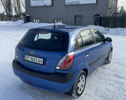 Синий Киа Рио, объемом двигателя 1.4 л и пробегом 111 тыс. км за 4500 $, фото 4 на Automoto.ua
