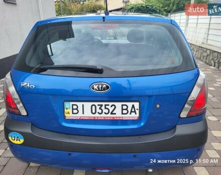 Синій Кіа Ріо, об'ємом двигуна 1.4 л та пробігом 85 тис. км за 5900 $, фото 3 на Automoto.ua