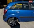 Синий Киа Рио, объемом двигателя 1.4 л и пробегом 343 тыс. км за 3490 $, фото 5 на Automoto.ua