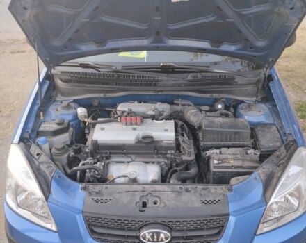 Синий Киа Рио, объемом двигателя 1.4 л и пробегом 190 тыс. км за 3200 $, фото 7 на Automoto.ua