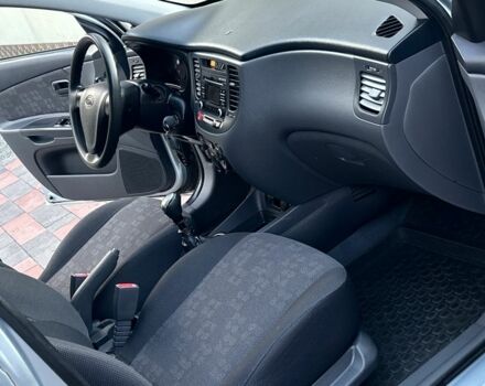 Синий Киа Рио, объемом двигателя 1.4 л и пробегом 49 тыс. км за 6450 $, фото 21 на Automoto.ua