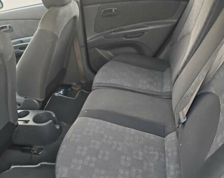 Синий Киа Рио, объемом двигателя 1.4 л и пробегом 339 тыс. км за 4800 $, фото 7 на Automoto.ua