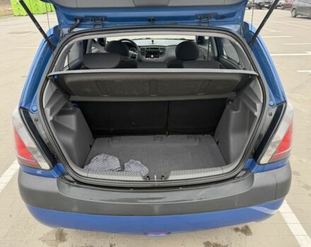 Синий Киа Рио, объемом двигателя 1.4 л и пробегом 179 тыс. км за 3800 $, фото 7 на Automoto.ua