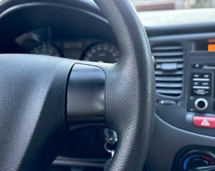 Синий Киа Рио, объемом двигателя 1.4 л и пробегом 49 тыс. км за 6450 $, фото 8 на Automoto.ua