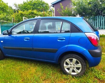 Синий Киа Рио, объемом двигателя 1.4 л и пробегом 169 тыс. км за 5500 $, фото 2 на Automoto.ua