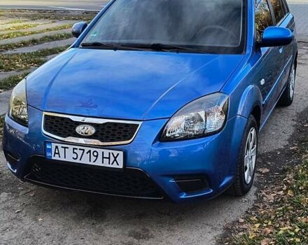 Синий Киа Рио, объемом двигателя 1.4 л и пробегом 142 тыс. км за 4200 $, фото 2 на Automoto.ua