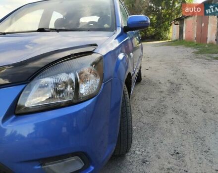 Синий Киа Рио, объемом двигателя 1.4 л и пробегом 200 тыс. км за 4150 $, фото 4 на Automoto.ua