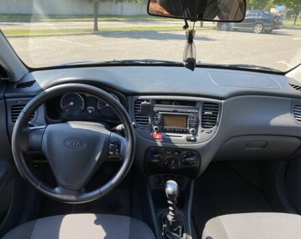 Синий Киа Рио, объемом двигателя 1.4 л и пробегом 191 тыс. км за 5500 $, фото 23 на Automoto.ua