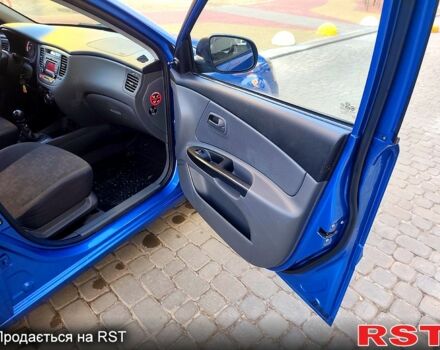 Синій Кіа Ріо, об'ємом двигуна 1.4 л та пробігом 165 тис. км за 4850 $, фото 11 на Automoto.ua