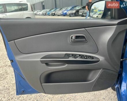 Синій Кіа Ріо, об'ємом двигуна 1.4 л та пробігом 190 тис. км за 5490 $, фото 15 на Automoto.ua