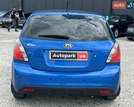 Синій Кіа Ріо, об'ємом двигуна 1.4 л та пробігом 190 тис. км за 5490 $, фото 5 на Automoto.ua