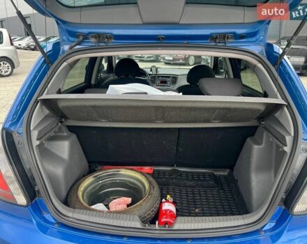 Синій Кіа Ріо, об'ємом двигуна 1.4 л та пробігом 190 тис. км за 5490 $, фото 35 на Automoto.ua