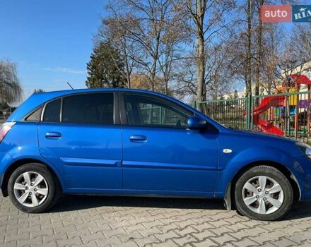 Синий Киа Рио, объемом двигателя 1.4 л и пробегом 185 тыс. км за 5300 $, фото 3 на Automoto.ua