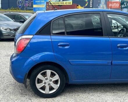 Синій Кіа Ріо, об'ємом двигуна 1.4 л та пробігом 190 тис. км за 5490 $, фото 7 на Automoto.ua