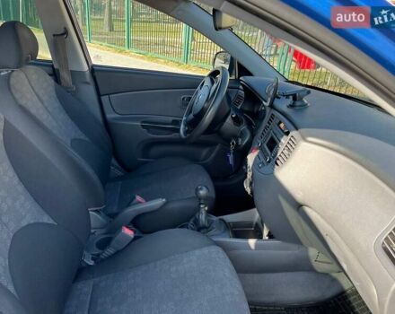 Синий Киа Рио, объемом двигателя 1.4 л и пробегом 182 тыс. км за 5800 $, фото 16 на Automoto.ua