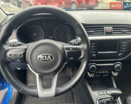 Кіа Ріо 2018 у Малой Виске на Automoto.ua Синій Кіа Ріо, об'ємом двигуна 1.59 л та пробігом 65 тис. км за 15600 $, фото 11 на Automoto.ua
