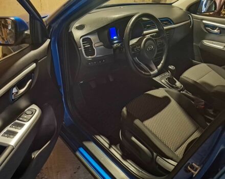 Синий Киа Рио, объемом двигателя 1.6 л и пробегом 20 тыс. км за 15000 $, фото 7 на Automoto.ua