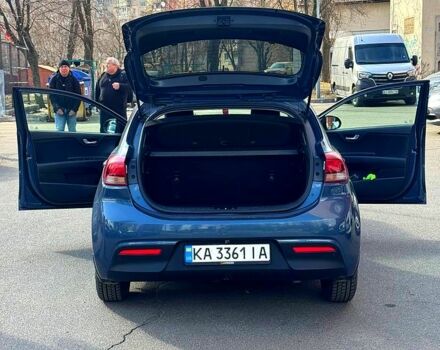 Синій Кіа Ріо, об'ємом двигуна 1.4 л та пробігом 92 тис. км за 12500 $, фото 10 на Automoto.ua