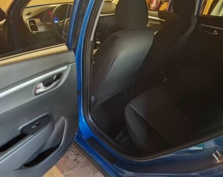 Синий Киа Рио, объемом двигателя 1.6 л и пробегом 20 тыс. км за 15000 $, фото 6 на Automoto.ua