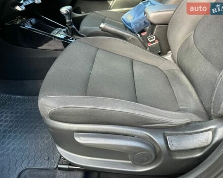 Синий Киа Рио, объемом двигателя 1.37 л и пробегом 63 тыс. км за 15300 $, фото 7 на Automoto.ua