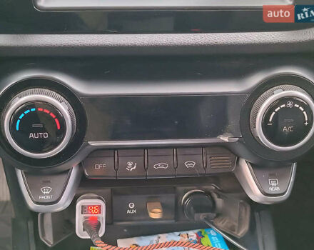 Синий Киа Рио, объемом двигателя 1.6 л и пробегом 106 тыс. км за 15490 $, фото 22 на Automoto.ua