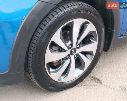 Синий Киа Рио, объемом двигателя 1.6 л и пробегом 106 тыс. км за 15490 $, фото 2 на Automoto.ua