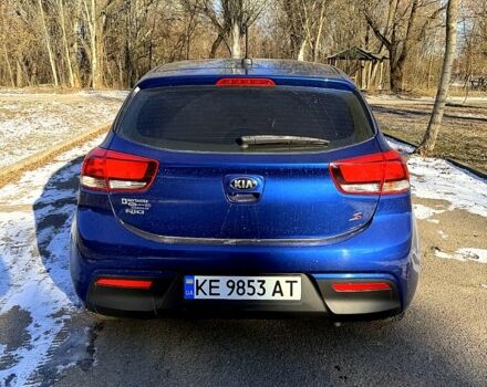 Синій Кіа Ріо, об'ємом двигуна 1.6 л та пробігом 8600 тис. км за 18000 $, фото 3 на Automoto.ua