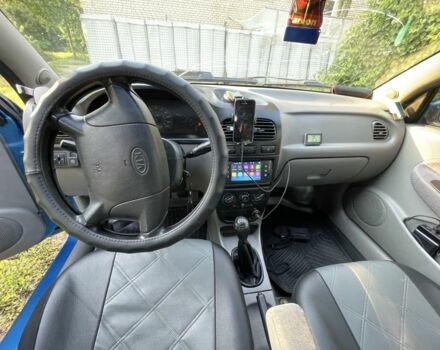 Синій Кіа Ріо, об'ємом двигуна 1.5 л та пробігом 319 тис. км за 3246 $, фото 6 на Automoto.ua