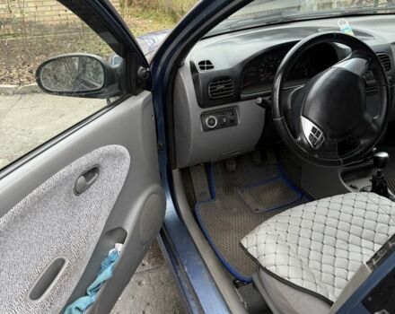 Синій Кіа Ріо, об'ємом двигуна 1.3 л та пробігом 296 тис. км за 1800 $, фото 5 на Automoto.ua