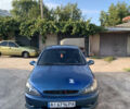 Синий Киа Рио, объемом двигателя 1.34 л и пробегом 320 тыс. км за 1900 $, фото 1 на Automoto.ua