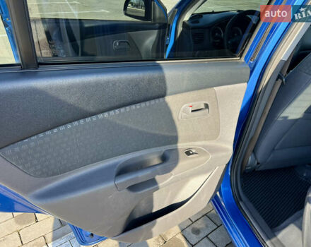 Синій Кіа Ріо, об'ємом двигуна 1.4 л та пробігом 121 тис. км за 5600 $, фото 35 на Automoto.ua