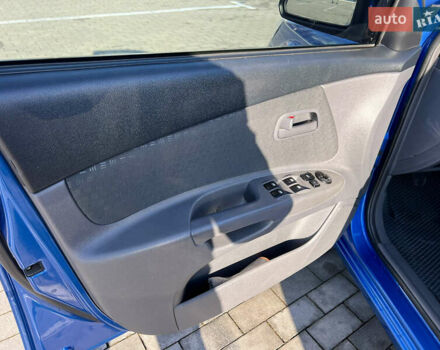 Синій Кіа Ріо, об'ємом двигуна 1.4 л та пробігом 121 тис. км за 5600 $, фото 33 на Automoto.ua