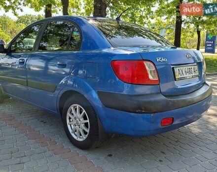 Синій Кіа Ріо, об'ємом двигуна 1.3 л та пробігом 190 тис. км за 2900 $, фото 7 на Automoto.ua