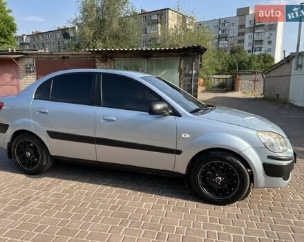 Синій Кіа Ріо, об'ємом двигуна 1.4 л та пробігом 262 тис. км за 4899 $, фото 5 на Automoto.ua