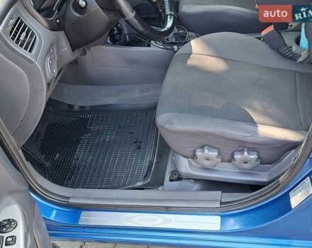 Синий Киа Рио, объемом двигателя 1.3 л и пробегом 190 тыс. км за 3200 $, фото 10 на Automoto.ua