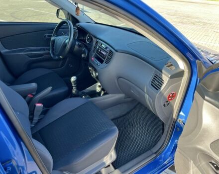 Синий Киа Рио, объемом двигателя 1.4 л и пробегом 121 тыс. км за 5200 $, фото 21 на Automoto.ua