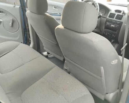 Синий Киа Рио, объемом двигателя 1.3 л и пробегом 205 тыс. км за 2300 $, фото 6 на Automoto.ua