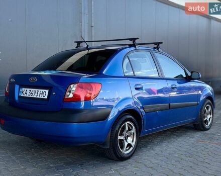 Синий Киа Рио, объемом двигателя 1.4 л и пробегом 279 тыс. км за 3300 $, фото 2 на Automoto.ua