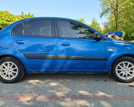 Синій Кіа Ріо, об'ємом двигуна 1.3 л та пробігом 190 тис. км за 2900 $, фото 4 на Automoto.ua
